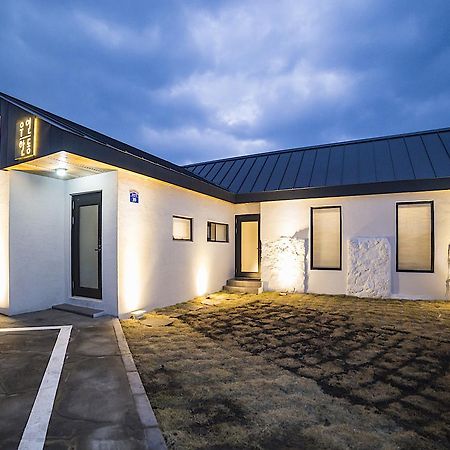 Wooyeon Handong Pension Jeju Exterior foto